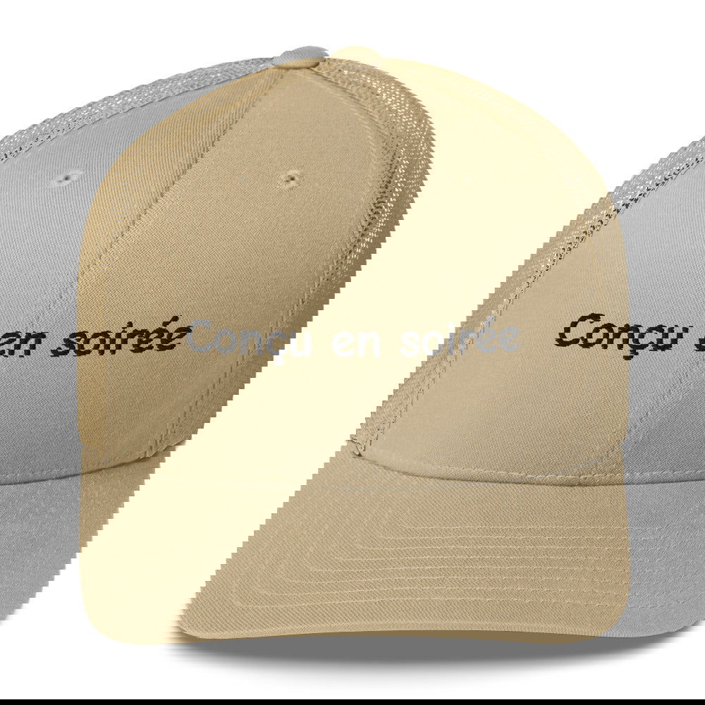 Casquette brodée Conçu en soirée - Sedurro