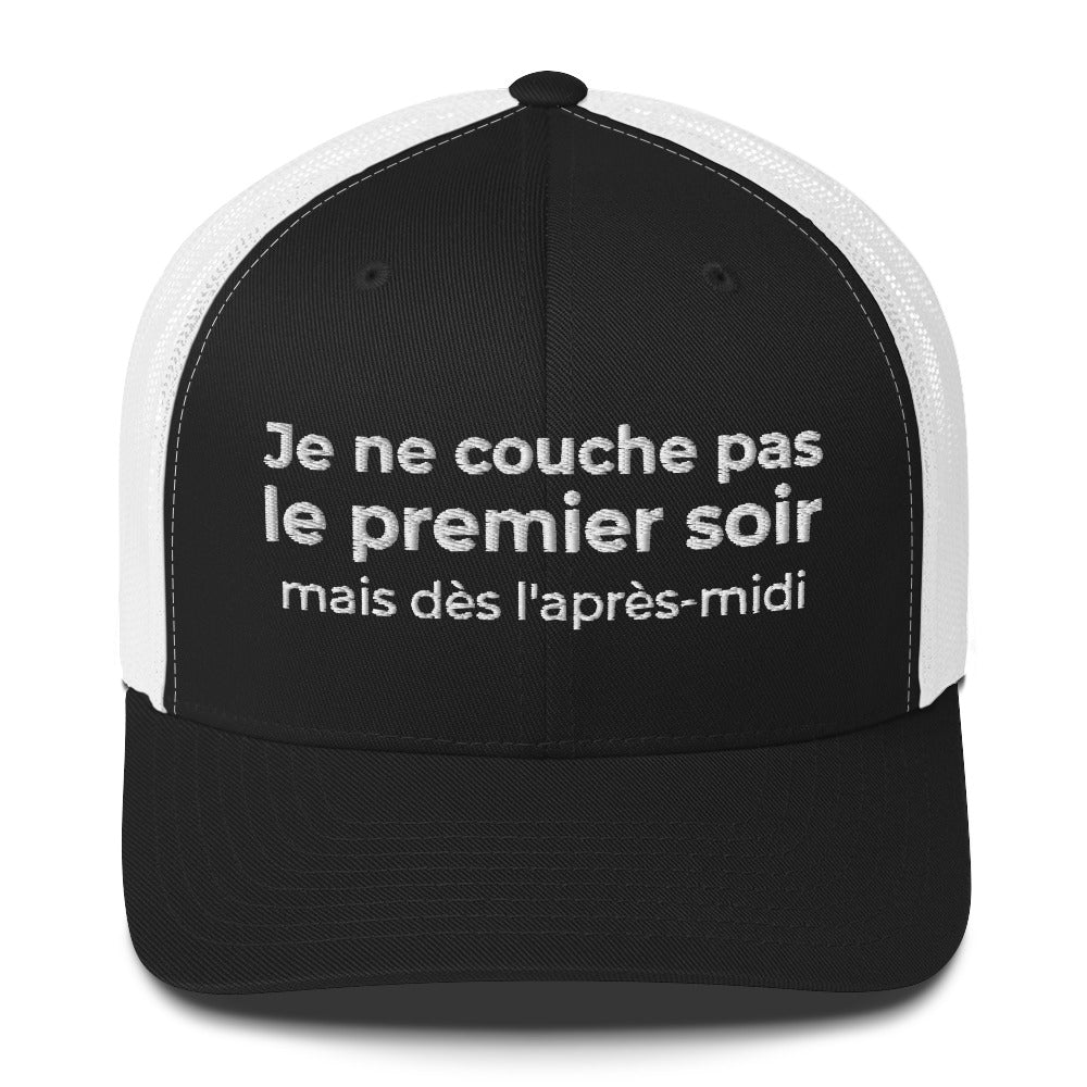 Casquette brodée Je ne couche pas le premier soir mais dès l'après-midi - Sedurro