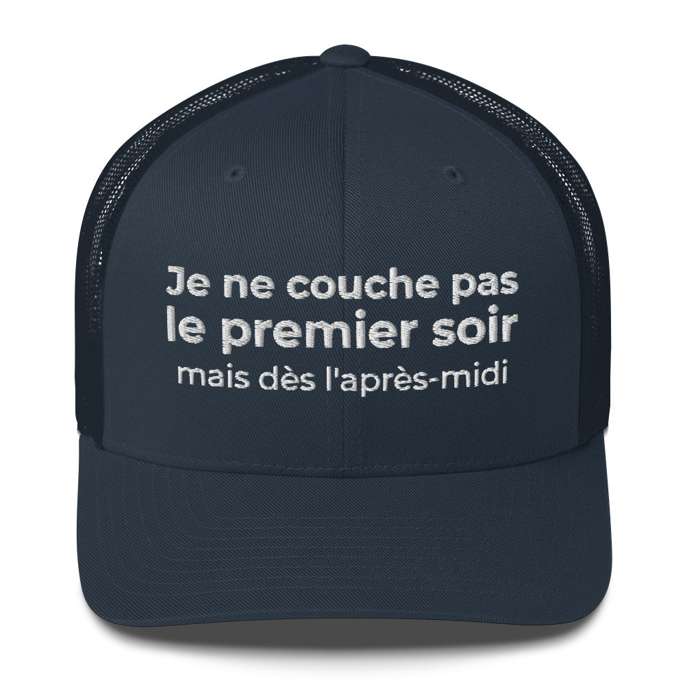Casquette brodée Je ne couche pas le premier soir mais dès l'après-midi - Sedurro