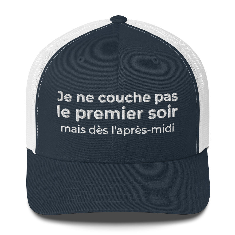 Casquette brodée Je ne couche pas le premier soir mais dès l'après-midi - Sedurro