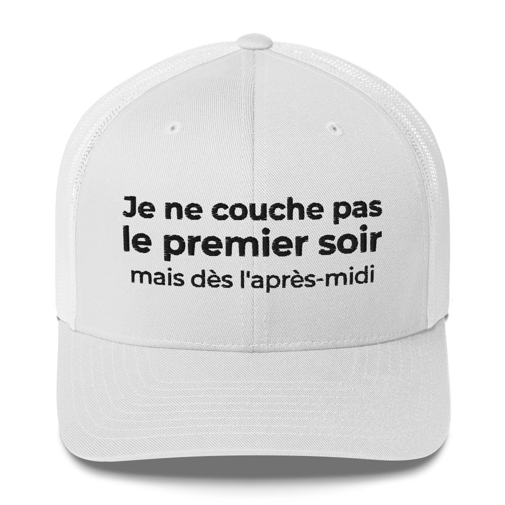 Casquette brodée Je ne couche pas le premier soir mais dès l'après-midi - Sedurro