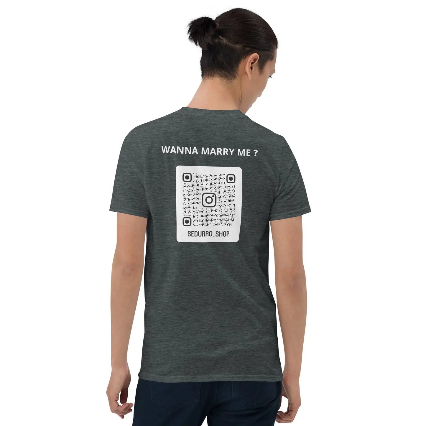 T-shirt unisexe personnalisable QR code Instagram dos - Wanna marry me - foncé - Sedurro
