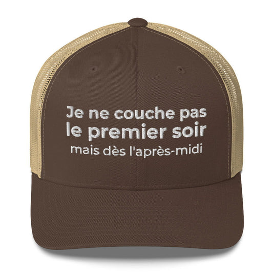 Casquette brodée Je ne couche pas le premier soir mais dès l'après-midi Marron Kaki - Sedurro