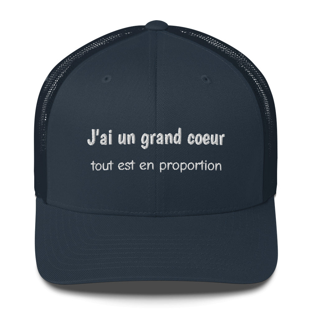 Casquette brodée J'ai un grand coeur tout est en proportion Bleu Marine - Sedurro