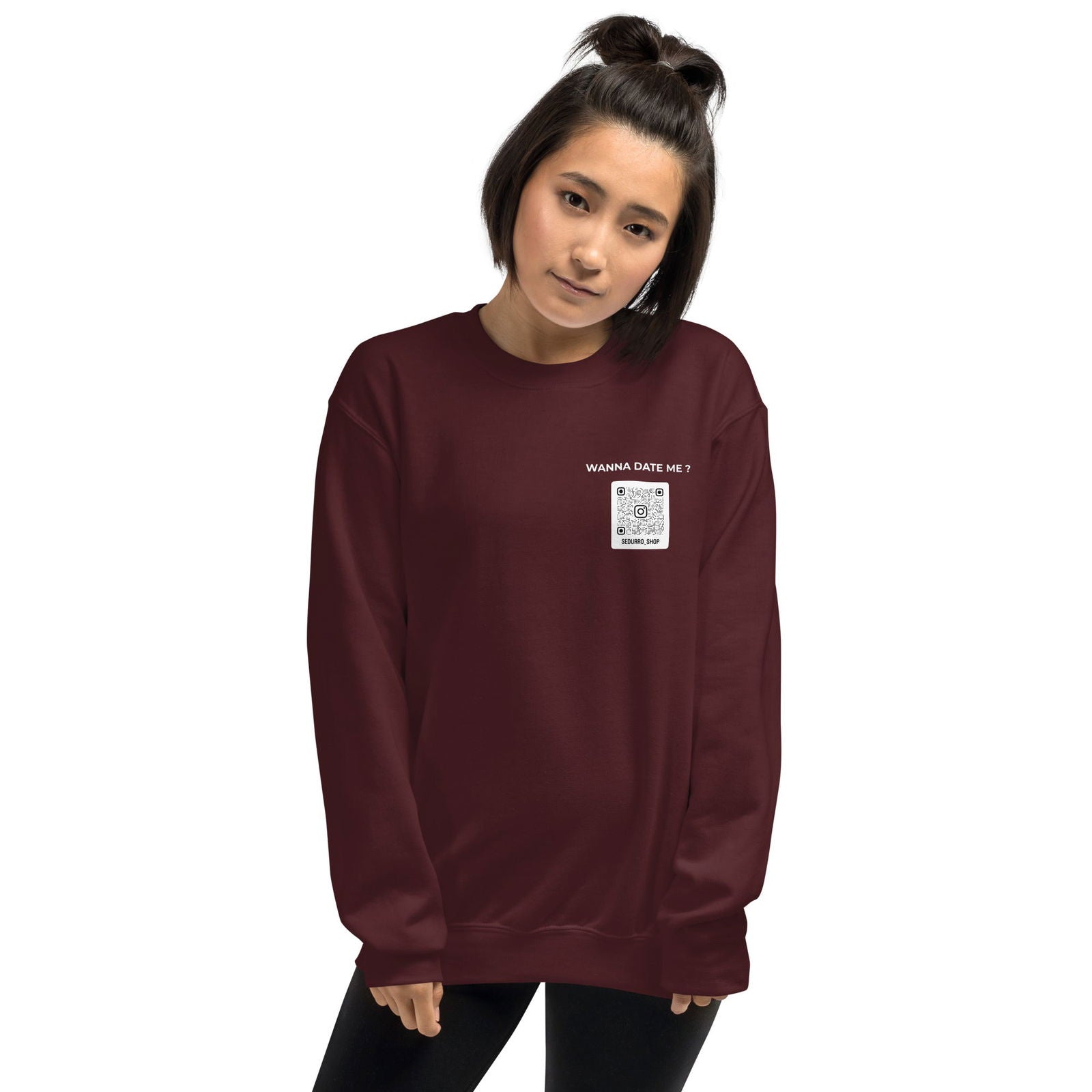 Sweat unisexe col rond personnalisable QR code Instagram poitrine - Wanna date me - foncé - Sedurro