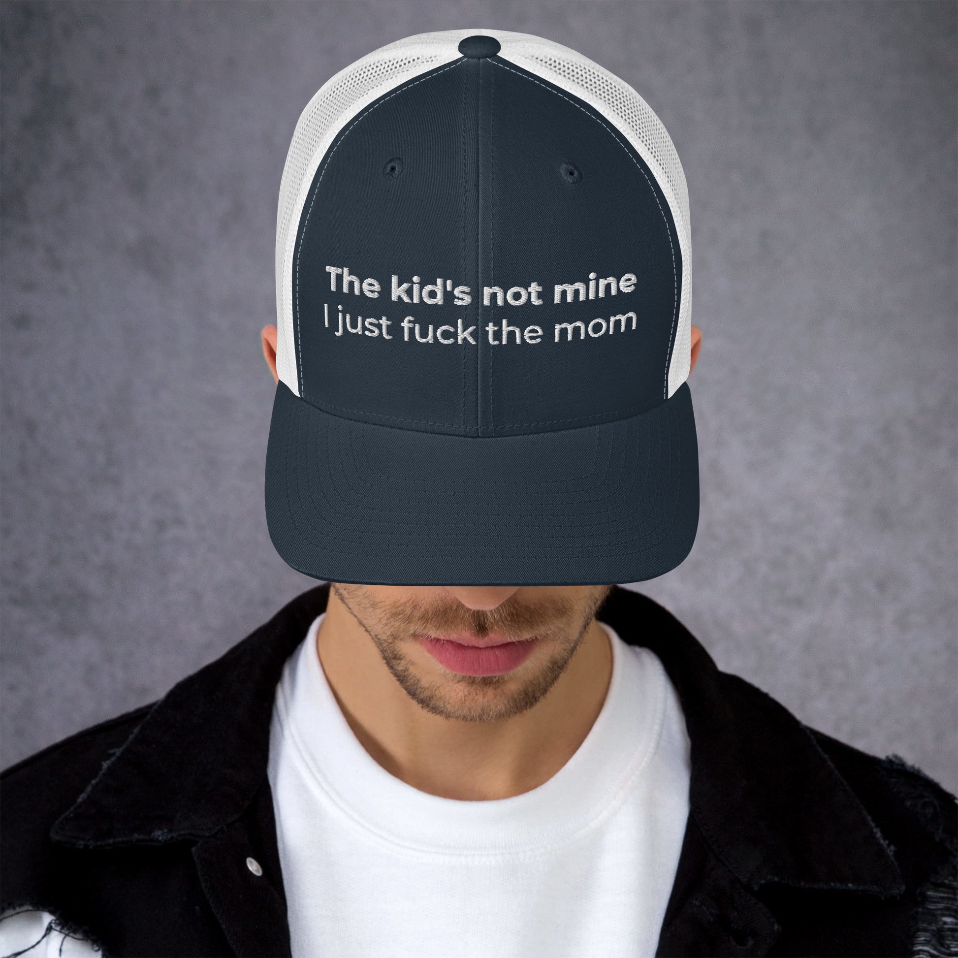 Casquette brodée The kid's not mine I just fuck the mom - Sedurro